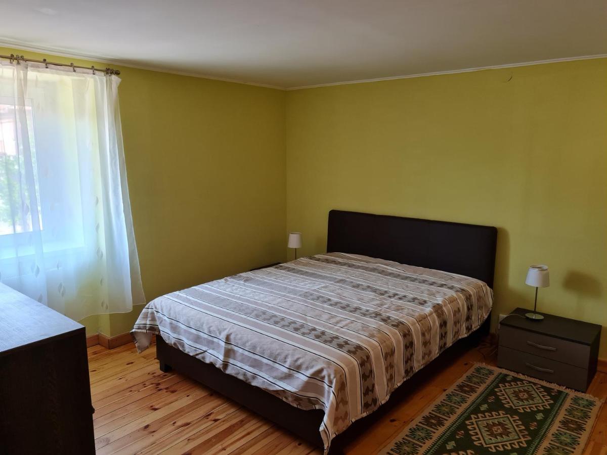 Anna Bella Apartman Gyula Buitenkant foto